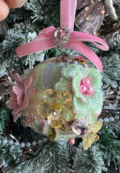 Vintage Christmas Bauble Decorating Workshop