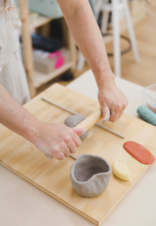 Make N Paint Hand Sculpting Pottery Class