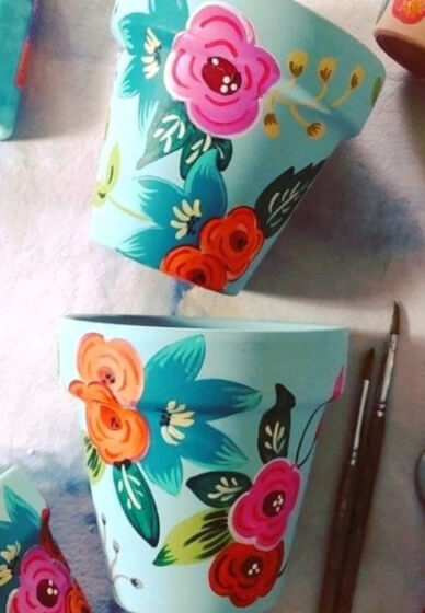 Ceramics for Corporate Team Building - Paint a Pot and Sip Class