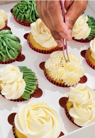 Christmas Buttercream Bouquet Masterclass