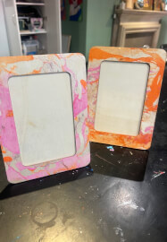 Christmas Ornament Marbling with Nail Polish Workshop with Wilma