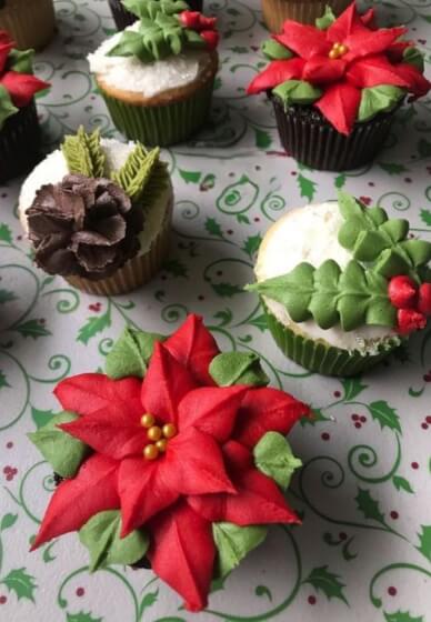 Christmas Piped Cup Cake Class