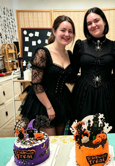 Festive Cake Decorating Class: Halloween Cake