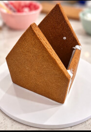 Gingerbread House Decorating Workshop