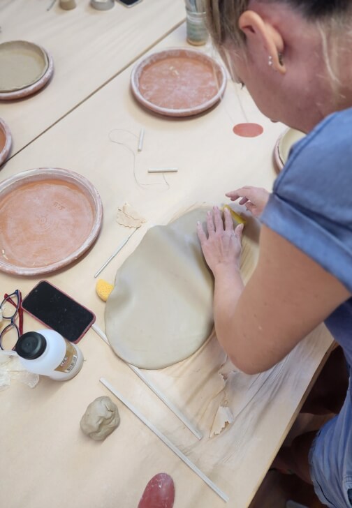 Make N Paint Hand Sculpting Pottery Class