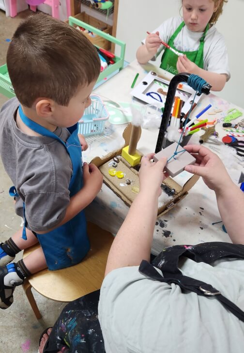 Mini Makers | Creative Kids Aged 3-5 and Their Grow