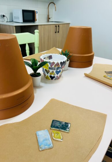 Mosaic Pot Workshop with Mandy Lou