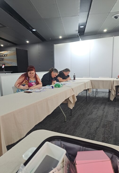 Painting class in Doncaster East, VIC