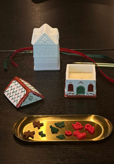Paint and Pour: Christmas Candle Making Workshop
