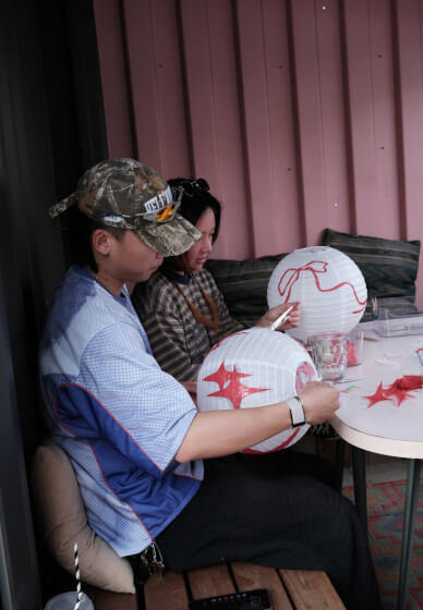 Paper Lantern Decorating Workshop