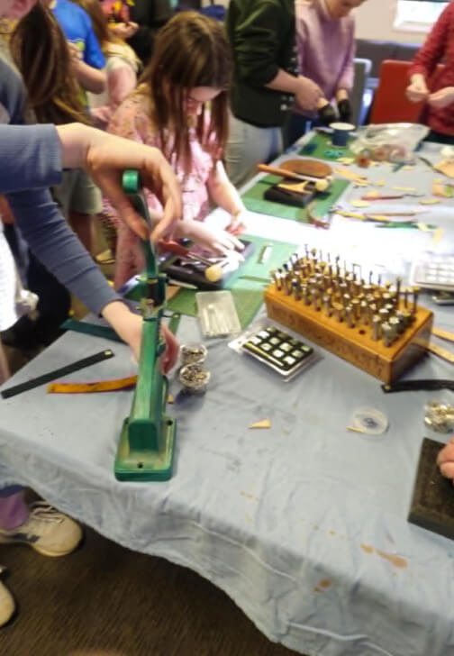 Textiles class in Williamstown, VIC