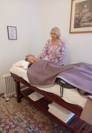 Reiki Master Course: 1 Day Includes Holding Space Workshop