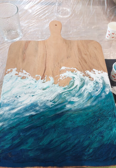 Resin Ocean Wave Cheeseboard Workshop