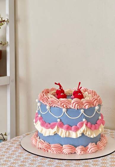 Vintage Cake Decorating Class
