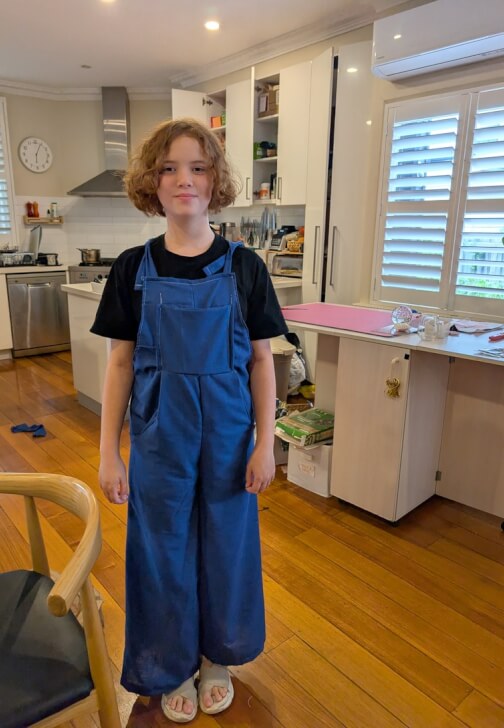 Textiles class in Oakleigh South, VIC
