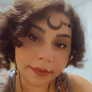 Elieykaa Adibifar