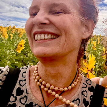 Julia Sawyer