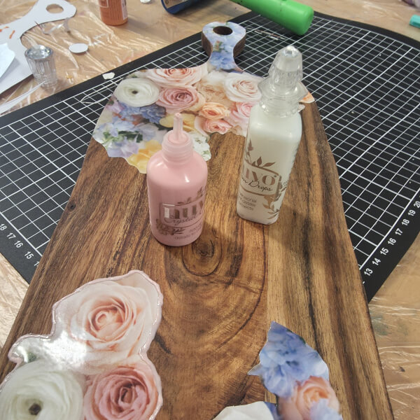 Bespoke Board Art, Custom Imagery and Resin Board Class review by Angela Abussi - Brisbane