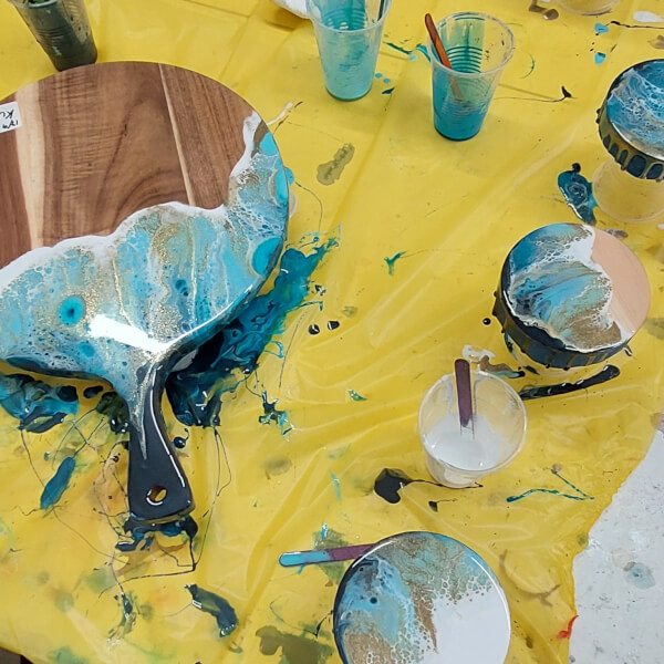 Resin Art Class: Cheeseboard and Coasters review by Heidi Vesnaver - Sydney